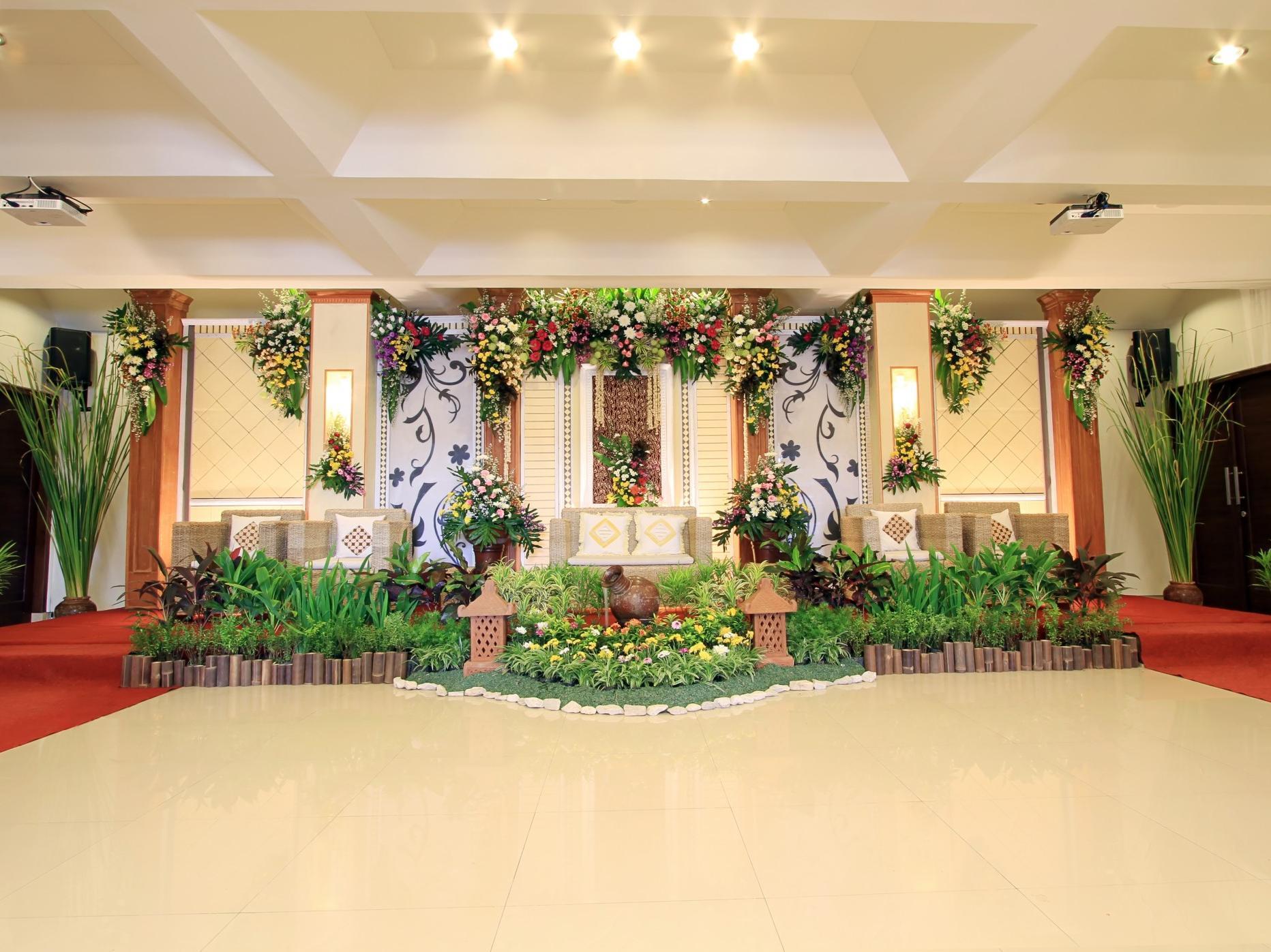 Maesa Hotel Ponorogo Экстерьер фото